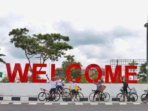Lampu LED Welcome To Lombok di Depan Bandara Dicuri!