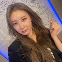 Sejumlah netizen Korea menghujani akun Instagram Lee Chaeyeon dengan ujaran kebencian. Tak sedikit yang menyebut Chaeyeon lebih cantik sebelum melakukan oplas. Foto: Instagram