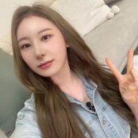 Pelantun Hush Rush itu melakukan prosedur operasi plastik pada bagian hidung setelah menginjak usia 23 tahun. Foto: Instagram