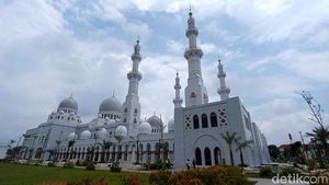 Kontraktor Masjid Zayed: Utang Mandor ke Warung Bukan Tanggung Jawab Kami