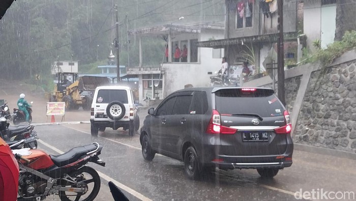 longsor pujon malang