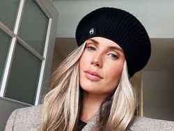 10 Foto Istri Victor Lindelof, Disebut WAGs Terseksi Premier League Musim Ini