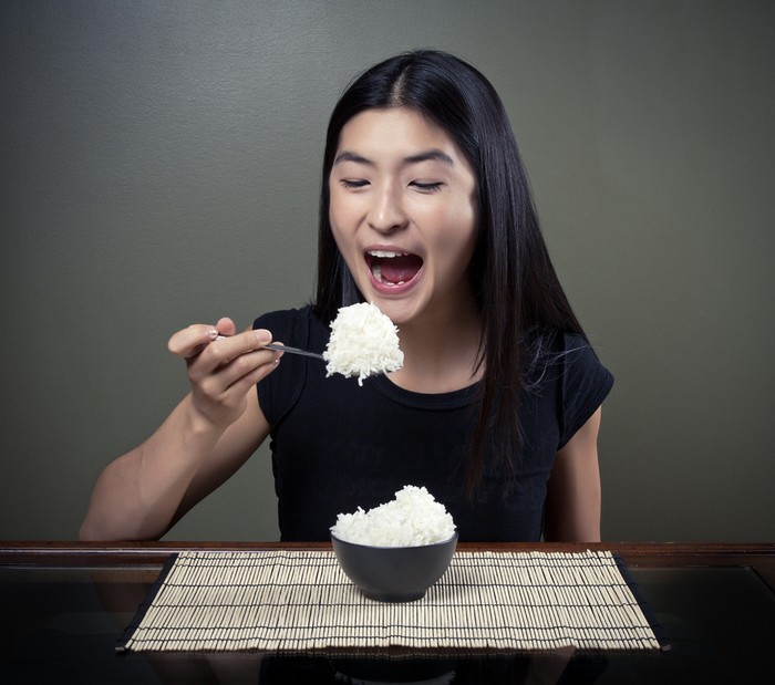 Makanan yang Harus Dihindari Saat Diet. Foto: Getty Images/iStockphoto/gilaxia