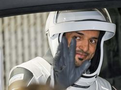 Momen SpaceX Terbangkan 4 Kru ke Stasiun Luar Angkasa Internasional