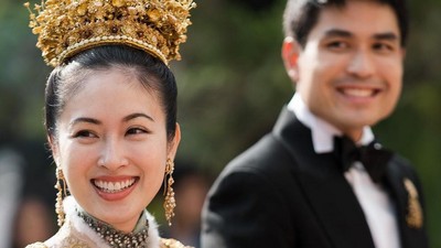 Resmi Menikah! Intip 6 Foto Nong Poy Si Transgender Peneliti Obat Kanker Payudara