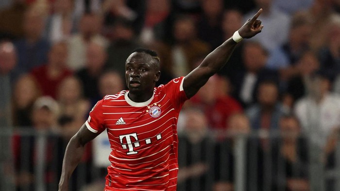 FILE PHOTO: Soccer Football - Champions League - Group C - Bayern Munich v FC Barcelona - Allianz Arena, Munich, Germany - September 13, 2022 Bayern Munichs Sadio Mane reacts REUTERS/Lukas Barth/File Photo