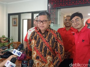 PDIP Heran Viral Mensos Risma Cuci Mobil Dinas Dianggap Pencitraan