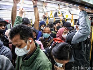 Tumbler Tertinggal di KRL? Ini Prosedur Resmi Lost and Found KAI
