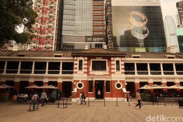 Tai Kwun adalah bekas kantor polisi pusat Hong Kong yang terletak di Hollywoods Road di Victoria City.(bonauli/detikcom) Tai Kwun adalah bekas kantor polisi pusat Hong Kong yang terletak di Hollywoods Road di Victoria City.(bonauli/detikcom)
