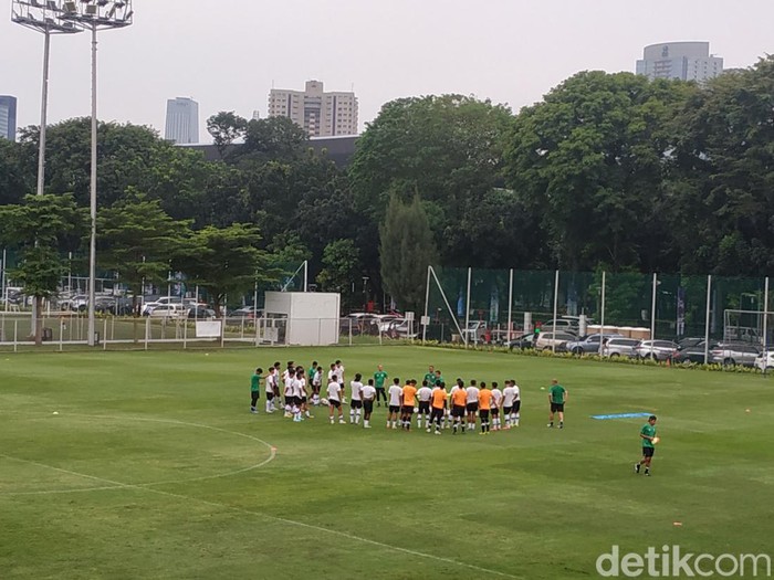 Timnas Indonesia U -22 di pemusatan latihan pertama di Lapangan ABC, Jakarta