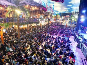 Keseruan Family Gathering Karyawan PT MMKI di Trans Studio Cibubur