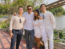 Adik Vidi Aldiano Diisukan Nikah Beda Agama, Intip Momen Pernikahannya Adik Vidi Aldiano Diisukan Nikah Beda Agama, Intip Momen Pernikahannya
