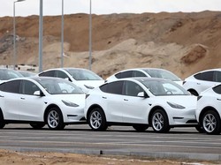 Ajaib, Mobil Tesla Jalan Sendiri dari Pabrik ke Rumah Pembeli