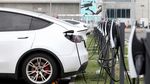 Wujud Tesla Maut yang Konon Bisa Mendadak Ngebut Sendiri