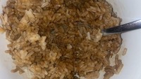 Netizen ini bilang hidangan praktis andalannya dibuat dari nasi panas dengan campuran sedikit butter dan kecap asin. Simpel tapi sempurna rasanya, ujarnya.