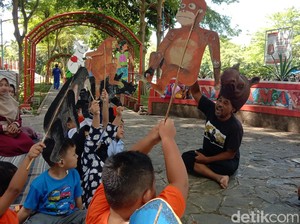 Paman Sam dan Pelestarian Satwa Liar Lewat Dongeng Keliling