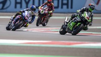 Pebalap Pata Yamaha Prometeon WorldSBK Toprak Razgatlioglu (kiri) bersama pebalap Aruba.it Racing-Ducati Alvaro Bautista (tengah) dan Orelac Racing MOVISIO Oliver Konig (kanan) memacu kecepatan pada latihan bebas pertama saat MOTUL FIM Superbike World Championship (WSBK) Indonesian Round 2023 di Pertamina Mandalika International Street Circuit di KEK Mandalika, Lombok Tengah, NTB, Jumat (3/3/2023).