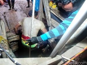Bertaruh Nyawa Demi Kepingan Emas di Tambang Ilegal Sukabumi