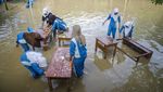 Penampakan Banjir Rendam Sekolah di Kabupaten Karawang