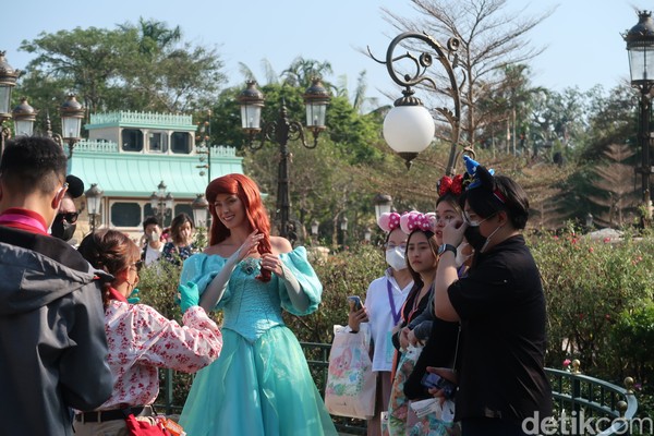Kalau kamu beruntung, kamu bisa bertemu princess Disney! (bonauli/detikcom)