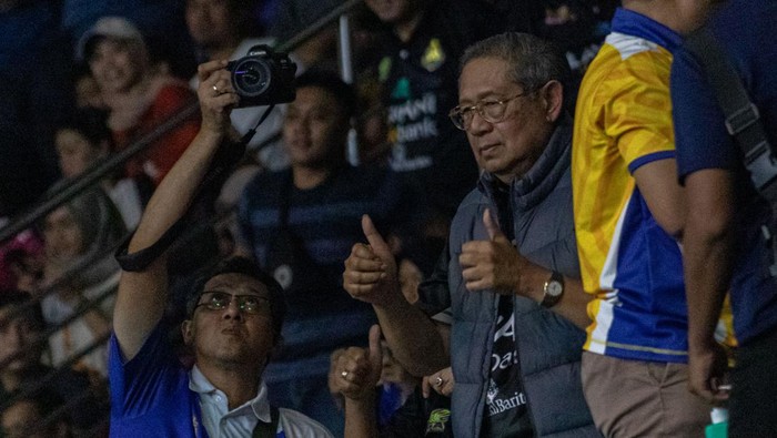 Ditonton SBY, Jakarta Lavani Allo Bank Juara Putaran Pertama Final Four Proliga Jakarta Lavani Allo Bank menyabet juara putaran pertama Final Four Proliga 2023 setelah mengalahkan Jakarta STIN BIN. Pertandingan ini disaksikan oleh SBY.