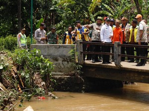 Ganjar Giatkan Patroli Sungai-Siapkan Sistem Peringatan di Sungai Dawe