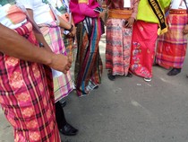 Asal Usul Sarung, Dipilih Jadi Seragam Resmi Apel Hari Santri 2023