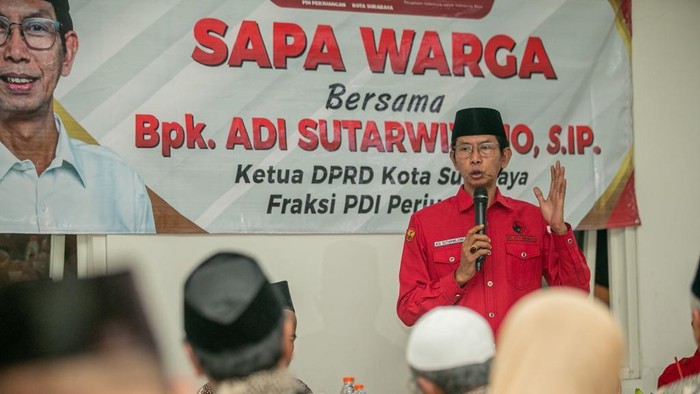 Ketua DPRD Kota Surabaya Adi Sutarwijono