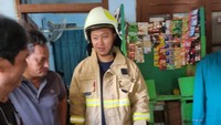 Petugas damkar sempat mendatangi lokasi untuk memastikan tak ada api yang menyala usai peristiwa kloset meledak  (Foto: Dok. Istimewa)