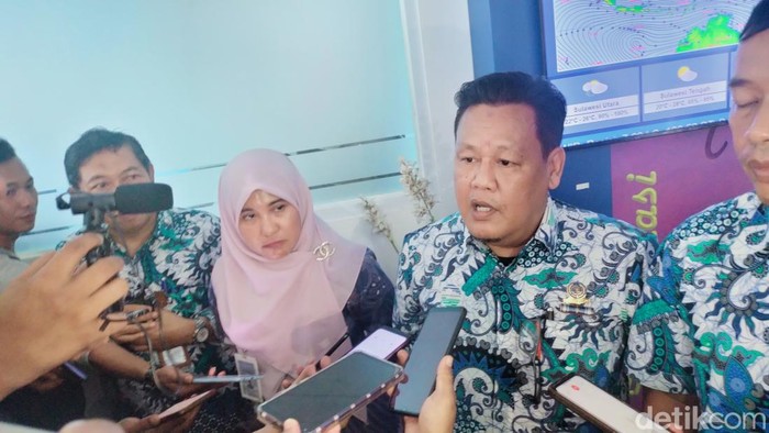 Koordinator Bidang Observasi BMKG Wilayah IV Makassar R Jamroni.
