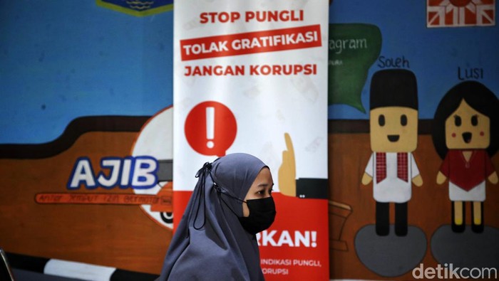 Warga DKI Jakarta sudah bisa membuat Identitas Kependudukan Digital (IKD) alias Kartu Tanda Penduduk (KTP) digital. Pembuatannya bisa dilakukan di kelurahan. Bikin yuk...