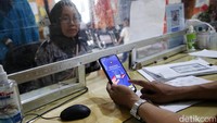 KTP digital ini bisa disimpan di handphone masing-masing orang.