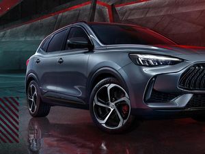 Menilik Kecanggihan Mobil Pintar MG HS, Bisa Dikontrol Pakai Smartphone