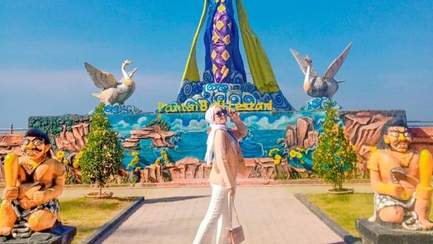 Pantai Bali Lestari: instagram.com/adeayulubis_