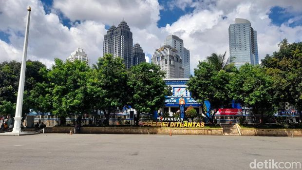 Parkiran Lapangan Presisi Polda Metro