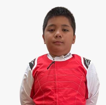 Pebalap cilik Alericrizky Azkasyah Prawira Mahawijaya