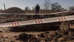 Selidiki Serangan Rusia, Polisi Ukraina Gali Kuburan Massal di Kyiv