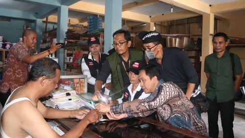 Proses coklit pemilih dalam Pemilu 2024 oleh Pantarlih di wilayah KPU Tabanan. (istimewa)