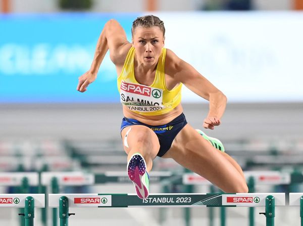 Ragam Aksi Atlet Lari Gawang di Kejuaraan Atletik Indoor Eropa
