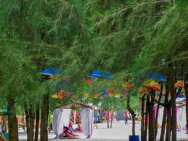 5 Rekomendasi Pantai di Sergai, Pemandangannya Memanjakan Mata