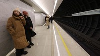 Jalur metro tersebut dibangun sejak 2011 hingga 2022.   