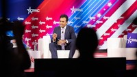 Anggota Partai Republik AS ini, akan melawan keturunan India-AS lainnya yang juga berasal dari partai yang sama, Nikki Haley dan juga mantan presiden AS Donal Trump yang dikabarkan juga akan mencalonkan diri lagi jadi presiden. Tristan Wheelock/Getty Images