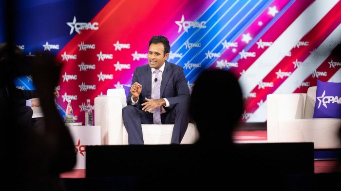 Sosok Pria India yang Mau Jadi Capres AS, Punya Harta Rp 9,15 T Pria berdarah India-AS, Vivek Ramaswamy, akan mencalonkan diri sebagai capres pada pemilihan umum presiden (Pilpres) AS untuk tahun 2024. Ini sosoknya.