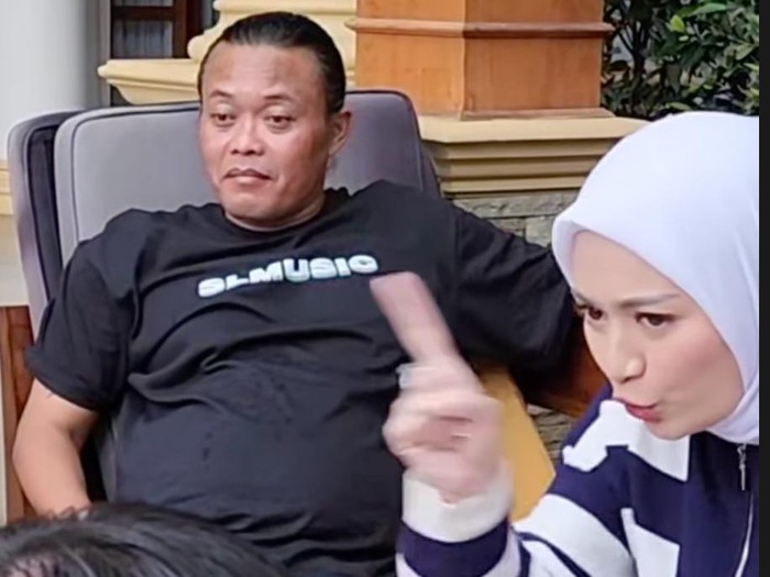 Nathalie Holscher main ke Tambun