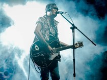 Made Bawa Lolot Tumbang Saat Manggung pada Malam Tahun Baru