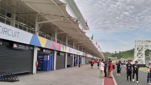 Penyelenggara WSBK 2023 tidak akan mengundang Rara atau pawang hujan lainnya meskipun gelaran WSBK diprediksi hujan.