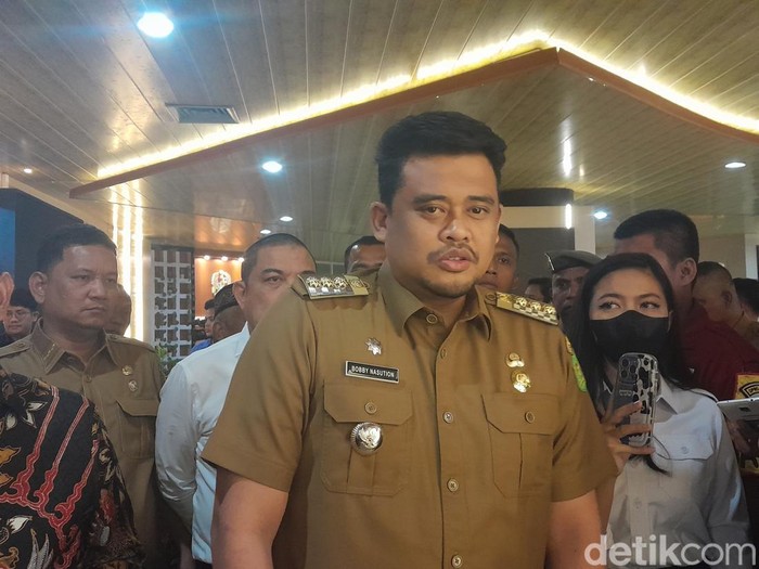 Wali Kota Medan Bobby Nasution mengundurkan diri sebagai panitia Formula E tahun 2023. Apa alasan Bobby mengajukan pengunduran diri tersebut?