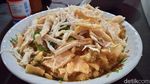Sarapan Nikmat di Bubur Ayam Sunda Sudirman yang Kondang Sejak 1999