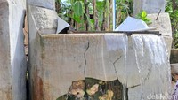 Sebuah sumur di Desa Eromoko, Wonogiri, menjadi sorotan karena meluap hingga airnya tumpah-tumpah, Sabtu (4/3/2023). Sumur itu konon merupakan salah satu sumur tertua di desa itu. Begini penampakannya. Foto: Muhammad Aris Munandar/detikJateng