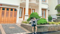 Fuji menngaku membeli rumah ini dari hasil jerih payahnya sendiri. Foto: instagram